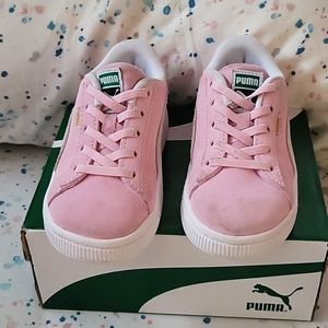 Suede pink Puma sneakers, size 9 (toddler)